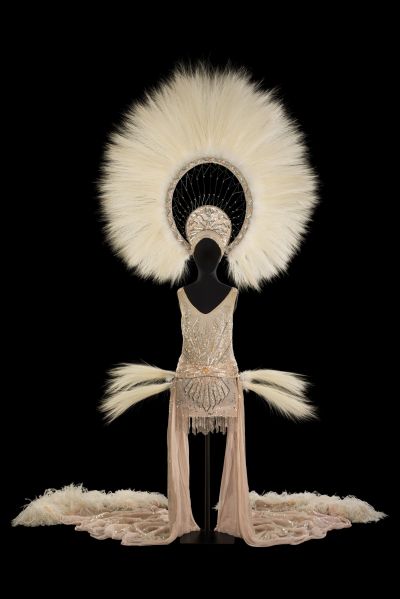 Mistinguett, la dernière revue 2001 (titre d'usage) (Rôle : Mistinguett) (Acte : chanson "C'est vrai") Looking for Joséphine 2006 (titre d'usage) (Rôle : Joséphine Baker) (Acte : chanson "C'est lui") Looking for Joséphine 2006 (titre d'usage) (Rôle : Joséphine Baker) (Acte : chanson "Mon rêve c'était vous") costume de scène 2024.3.4.0