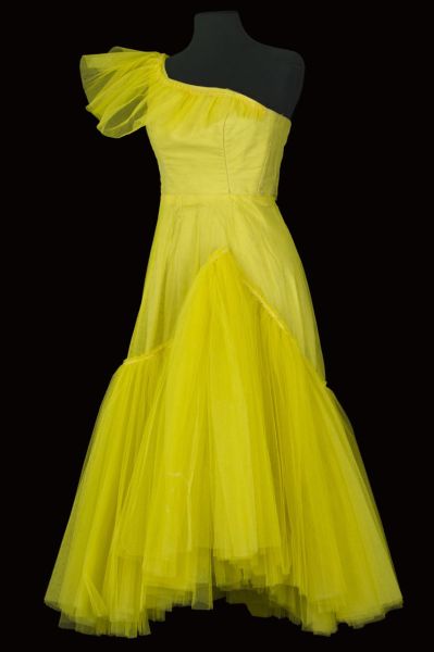 Toboggan 1981 (titre d'usage) costume de scène ; robe BAG-2025.0.43.0