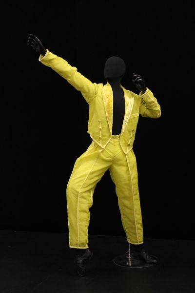 Retours de scène 1992 (titre d'usage) (Rôle : soliste) D-ONP-92RS001 costume de scène